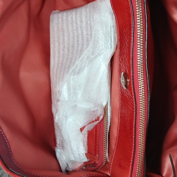 Coach “Chelsea Jayden” 18960 Patent Leather Bag  With Wristlet– Cherry Red 💋✨ - Picture 7 of 8